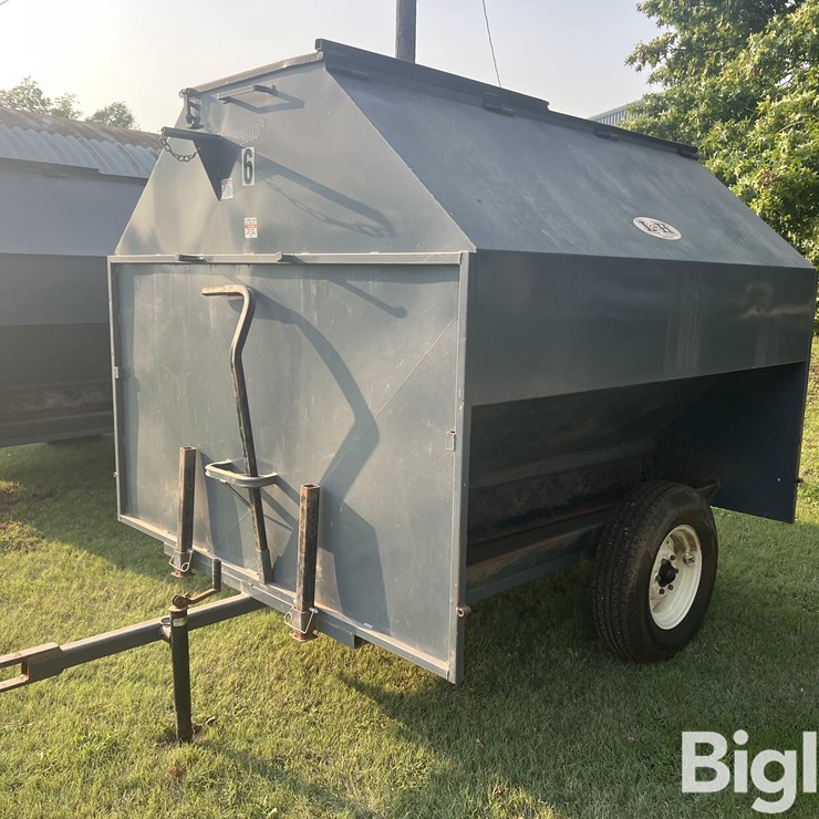 L-H 8’ X 7’ Creep Feeder