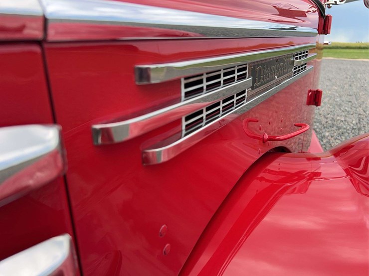 1948-diamond-t-201-one-ton-pickup-image-17