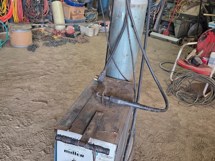 miller-200-welder-image-1