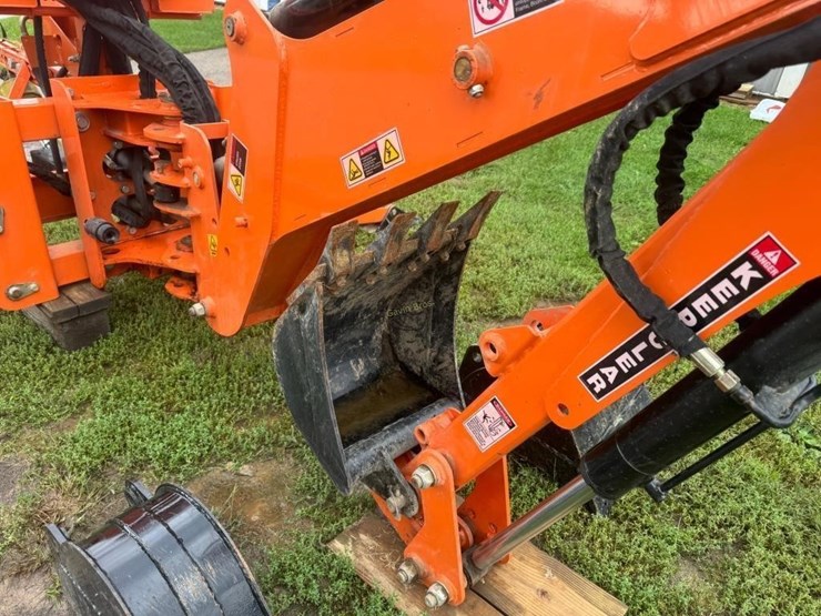 bhm-225-backhoe-attachment-image-7