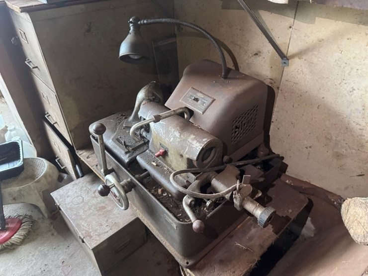 sioux-valve-face-grinding-machine-image-4