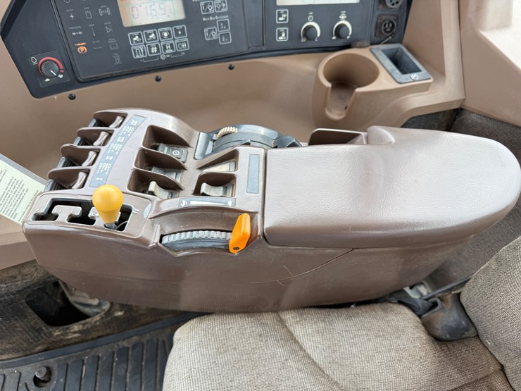 2005-john-deere-9220-image-78