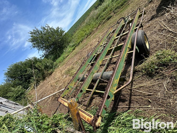 john-deere-200-image-7