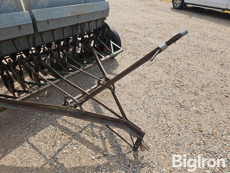 john-deere-10-image-9