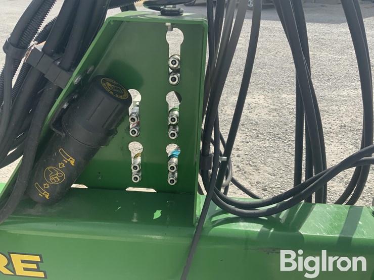 2024-john-deere-2680h-image-16
