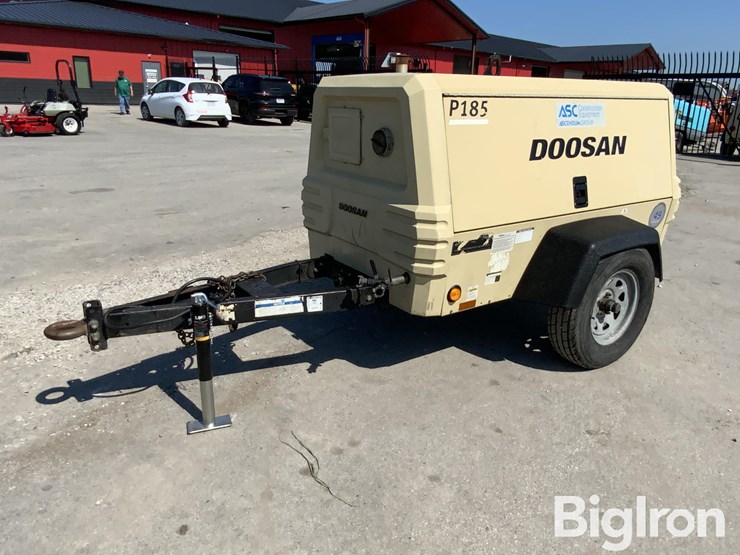 2015-doosan-p185wdz-t4f-image-1