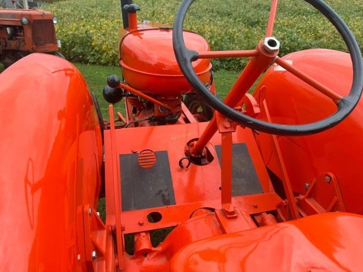 1949-allis-chalmers-wf-tractor-image-14