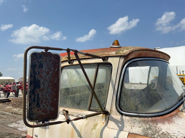 1960-ford-f350-image-14