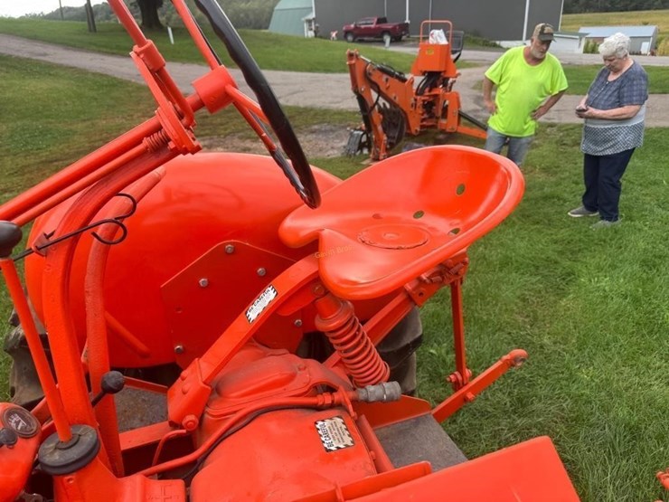 allis-chalmers-wd45-tractor-image-17