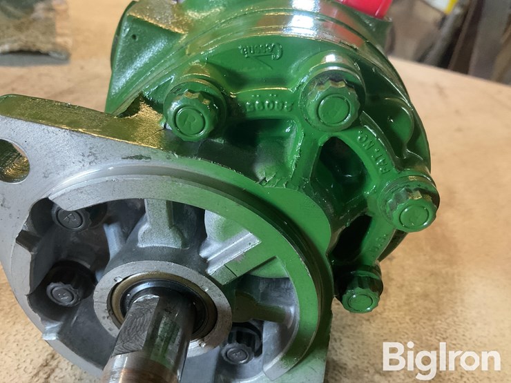 john-deere-24-image-18