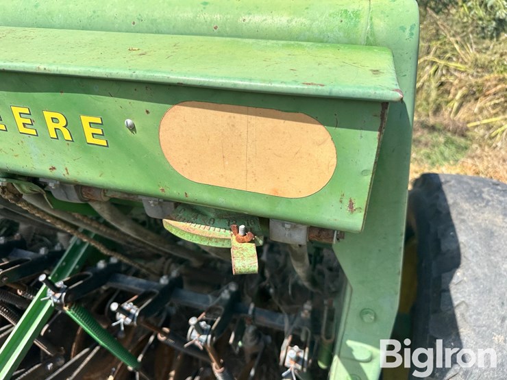 john-deere-8300-image-12