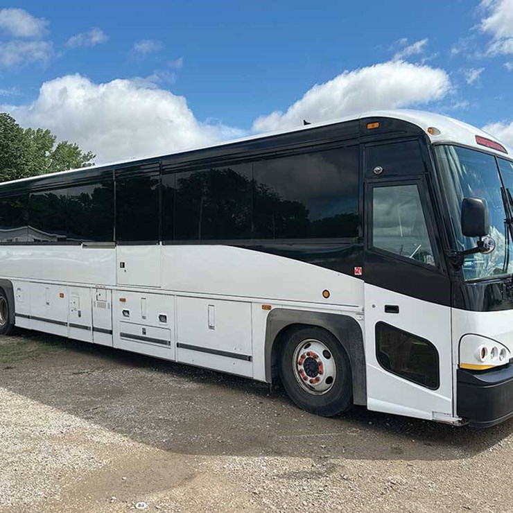 2022 MCI D4505