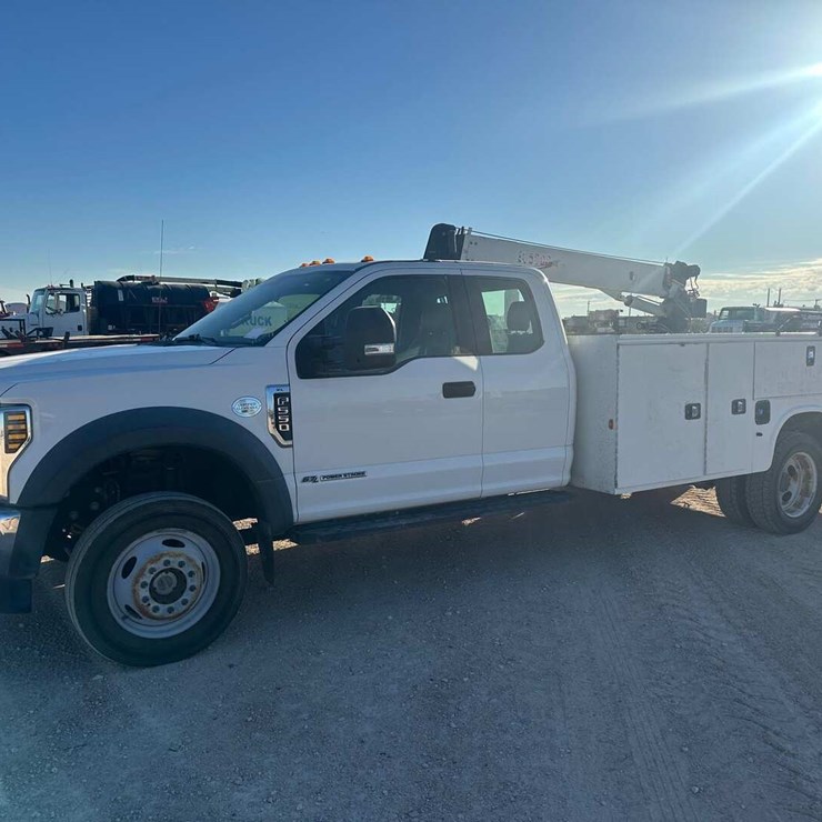 2019 FORD F550