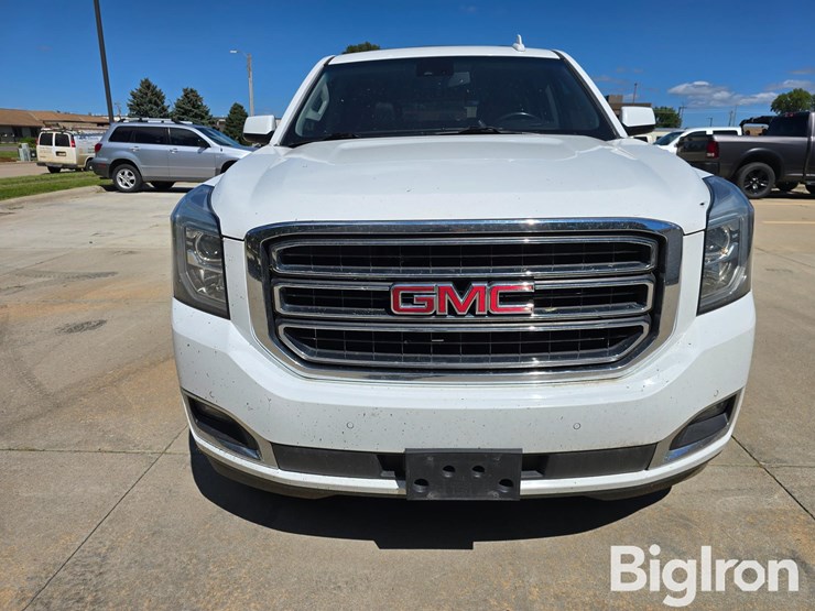 2018-gmc-yukon-slt-image-2