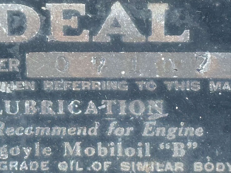 ideal-model-r-engine-image-4