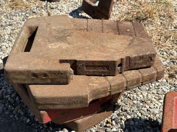(5)massey-ferguson-suitcase-weights-image-3