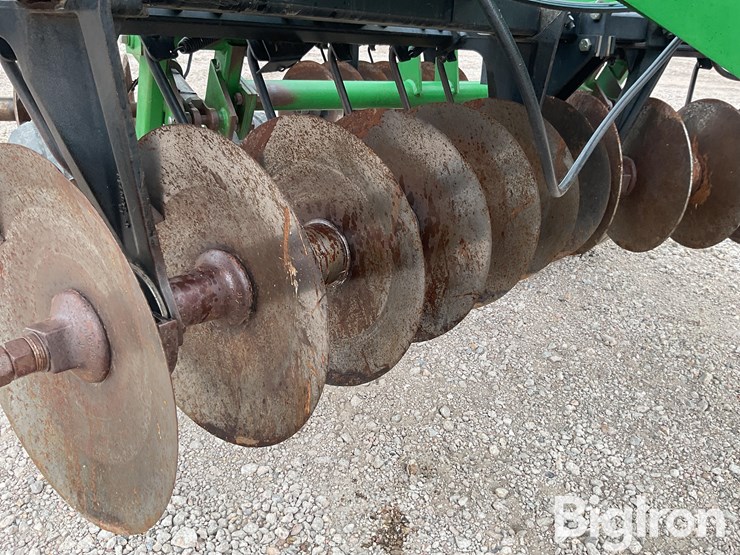 john-deere-630-image-17