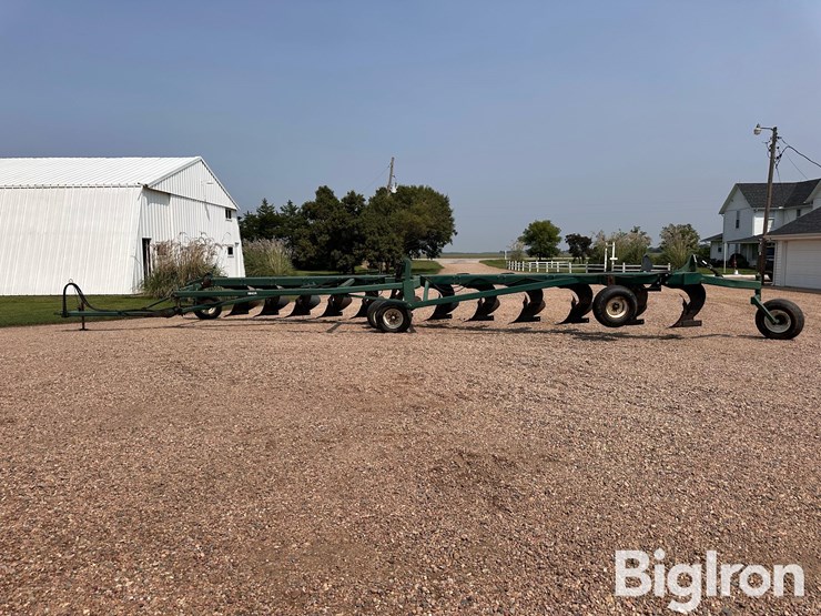 baker-12-16”-12-bottom-land-plow-image-8