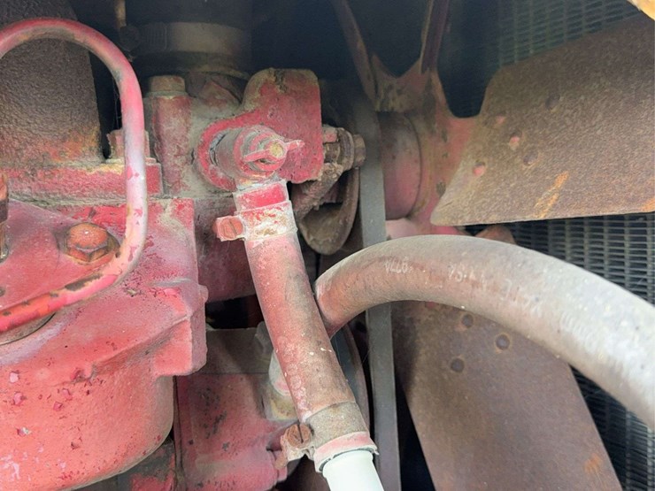 farmall-560-image-52