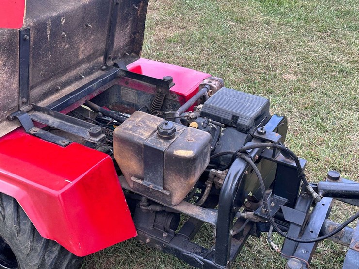 pug-badlands-4x4-articulating-utv-with-hydraulic-dump-bed-image-13