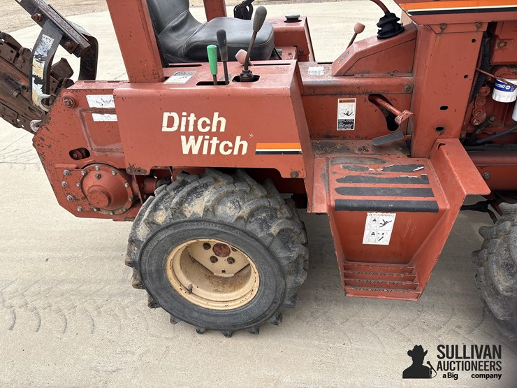 ditch-witch-3610dd-image-14
