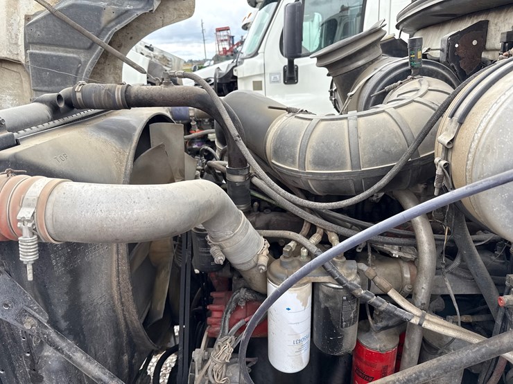 1996-mack-ch613-image-58