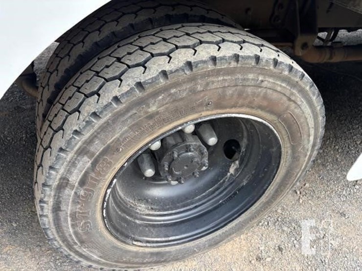 ldv-step-van-tool-truck-image-21