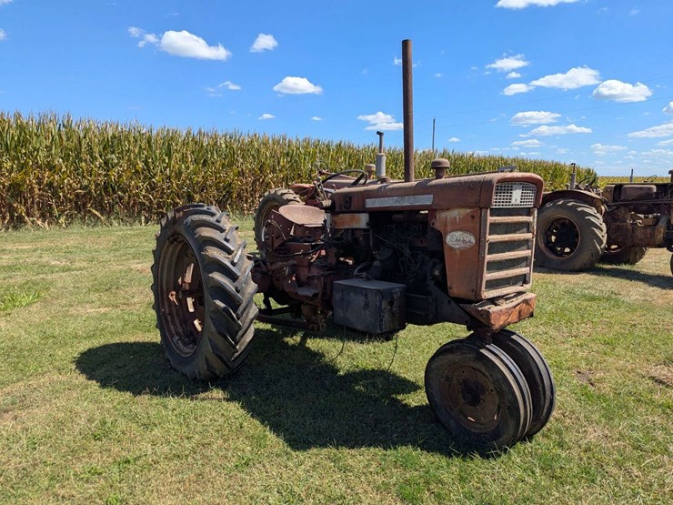 farmall-340-diesel-image-3