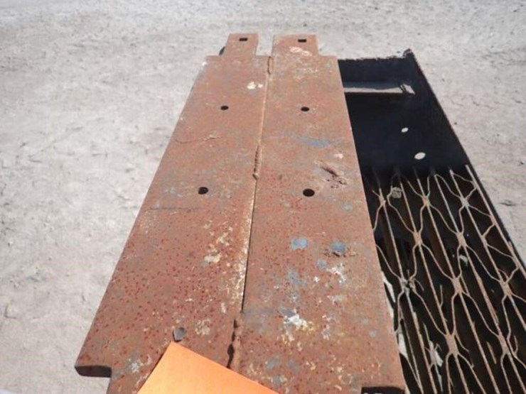 4-step-rolling-metal-stairs-image-9