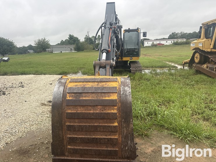 2019-deere-160g-lc-image-2