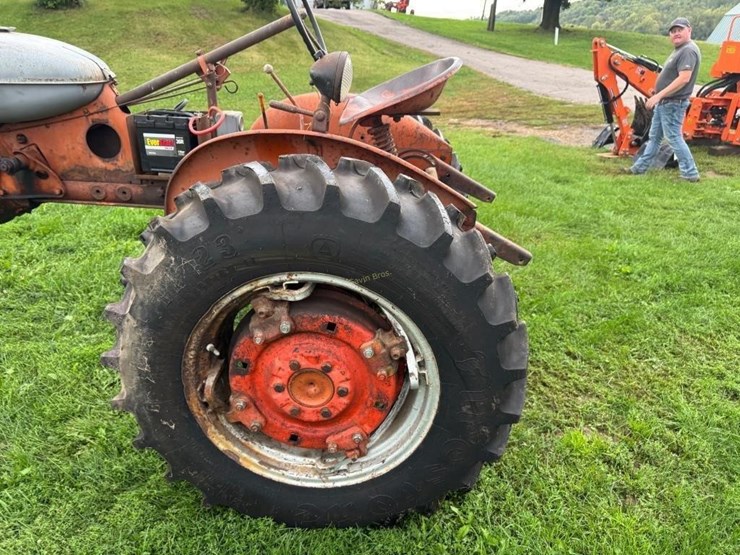 allis-chalmers-ca-tractor-image-7