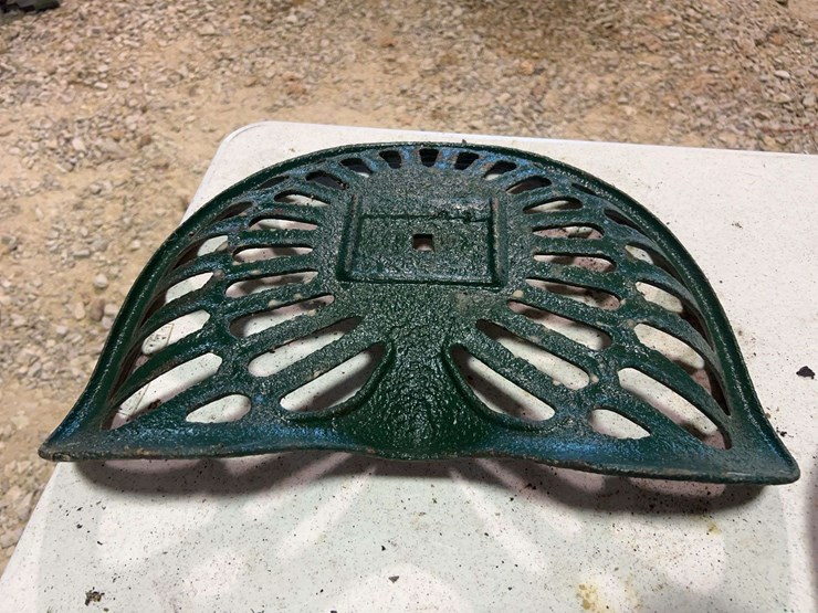(3)-cast-iron-seats-image-5