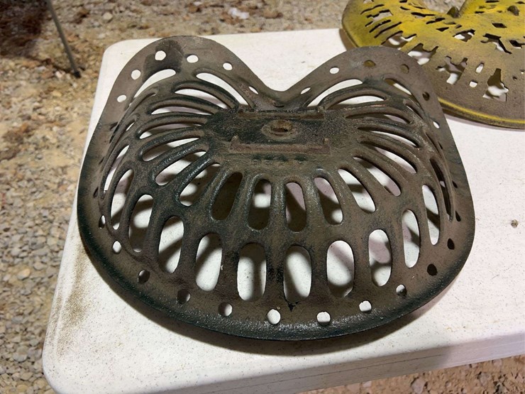 (3)-cast-iron-seats-image-16