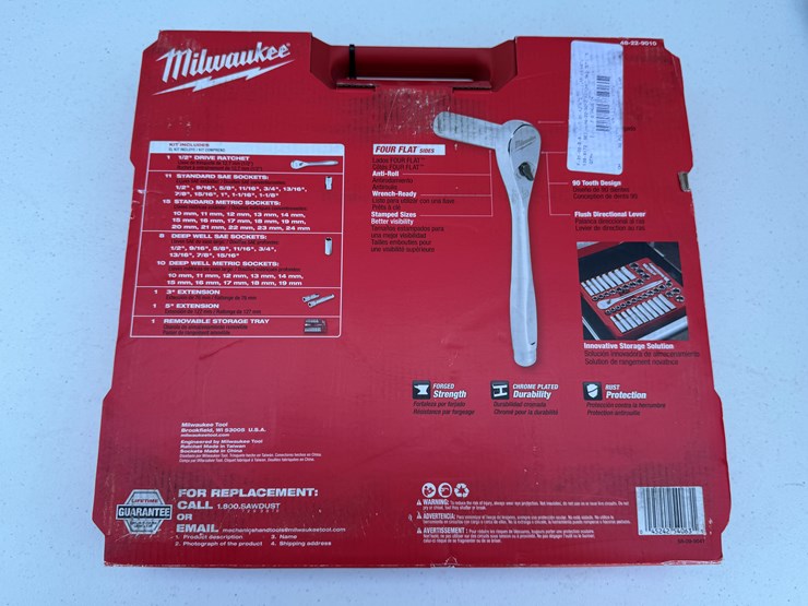 #1003-•-milwaukee-47pc-1/2"-drive-metric-&-sae-ratchet-and-socket-set-with-four-flat™-sides-48-22-9010-image-3