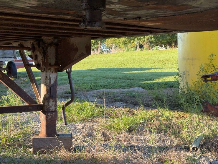 monon-van-trailer-image-19