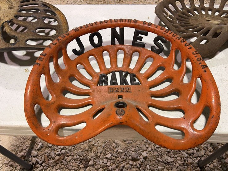(3)-cast-iron-seats-image-7