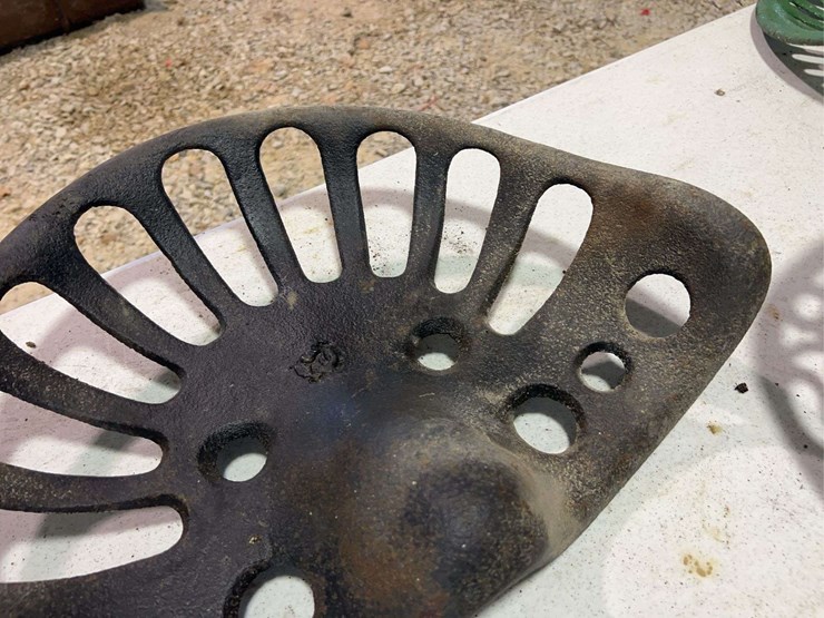 (3)-cast-iron-seats-image-4