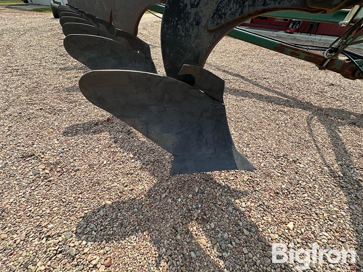 baker-12-16”-12-bottom-land-plow-image-11