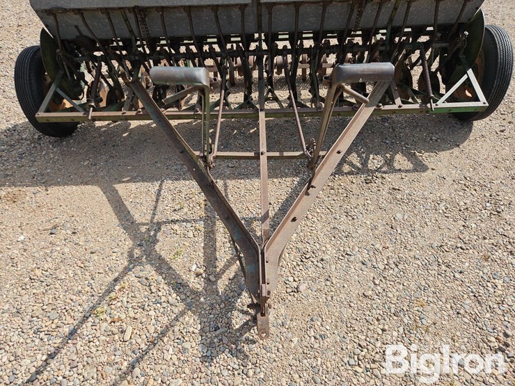 john-deere-10-image-10