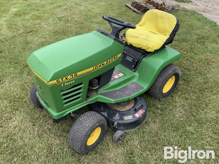 john-deere-stx38-image-1