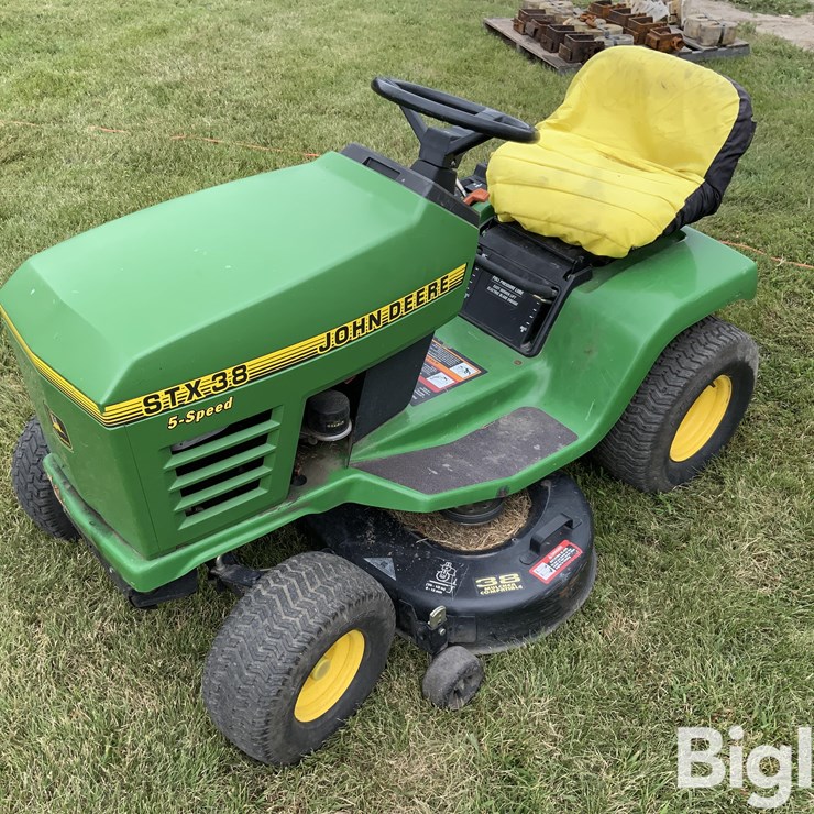 JOHN DEERE STX38