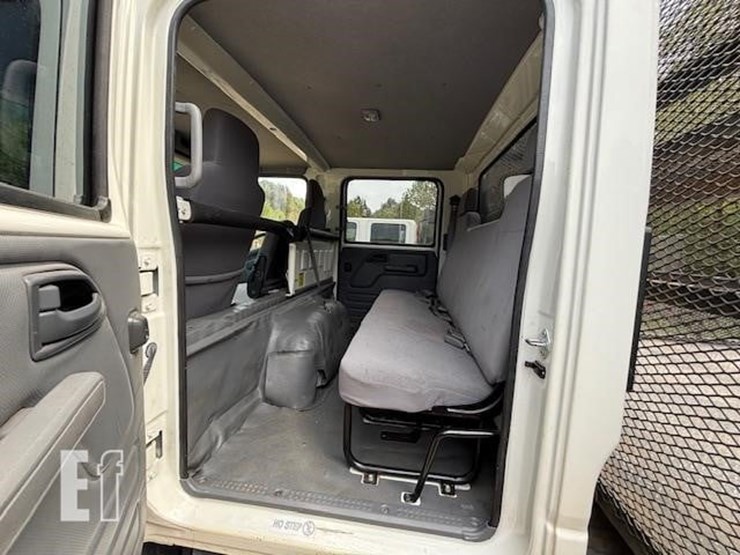 chevrolet-4500xd-landscape-truck-image-17