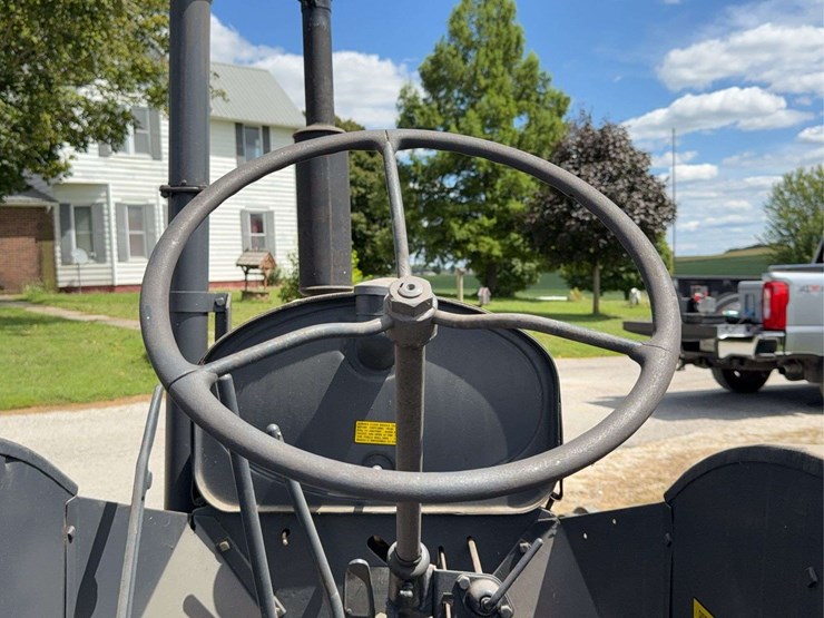 mccormick-deering-w-30-image-40