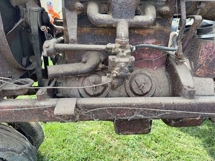 farmall-f-20-image-50