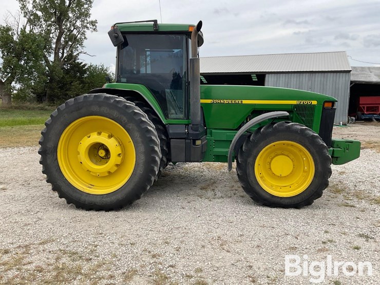 1997-john-deere-8200-image-4