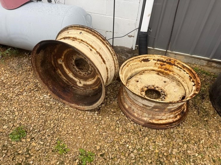 2-28"-tractor-rims-image-2