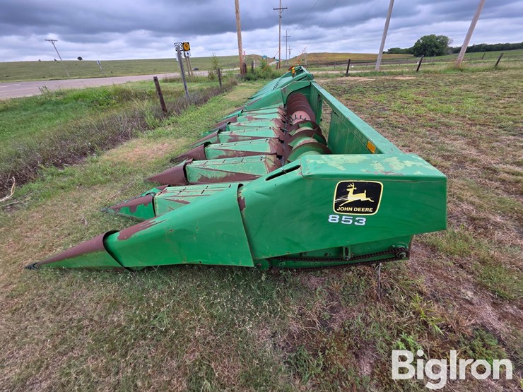john-deere-853-image-8