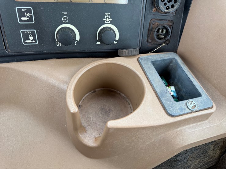 2005-john-deere-9220-image-81