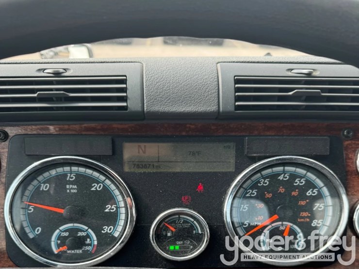 2017-freightliner-cascadia-image-6