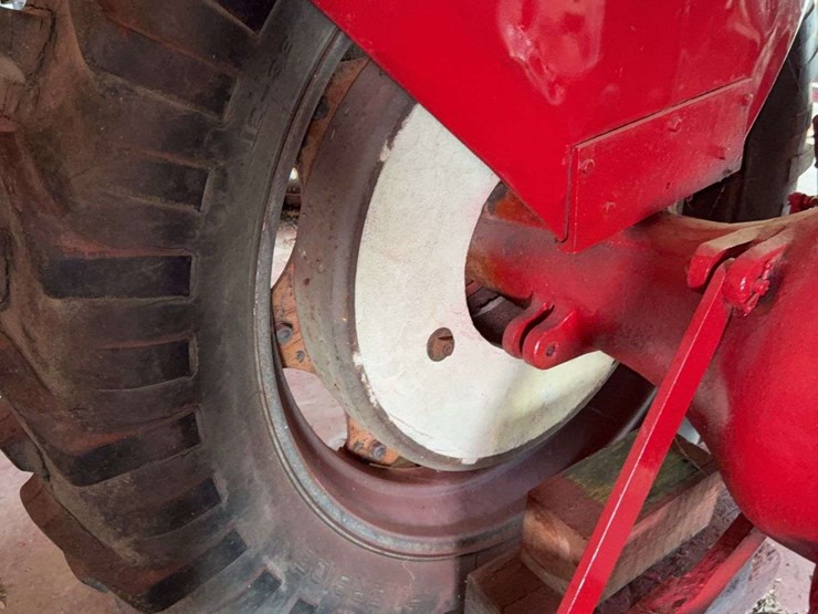 co-op-tractor-image-33